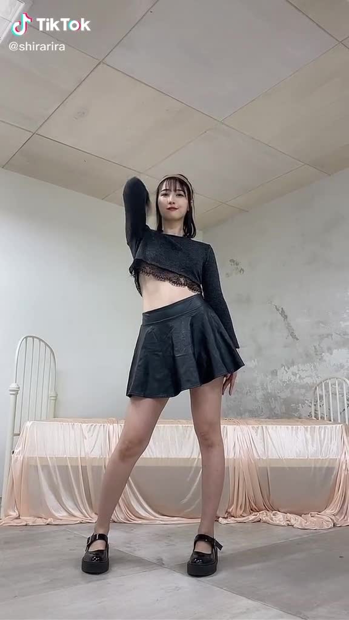 おしりフリフリダンス震度3でも#おすすめに載りたい #おすすめのりたい #どこでしょう#撮影の裏側