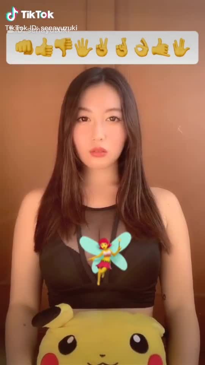 since tiktok won't let me upload this video I hid my 🍒　thank you #foryou #fyp #asian