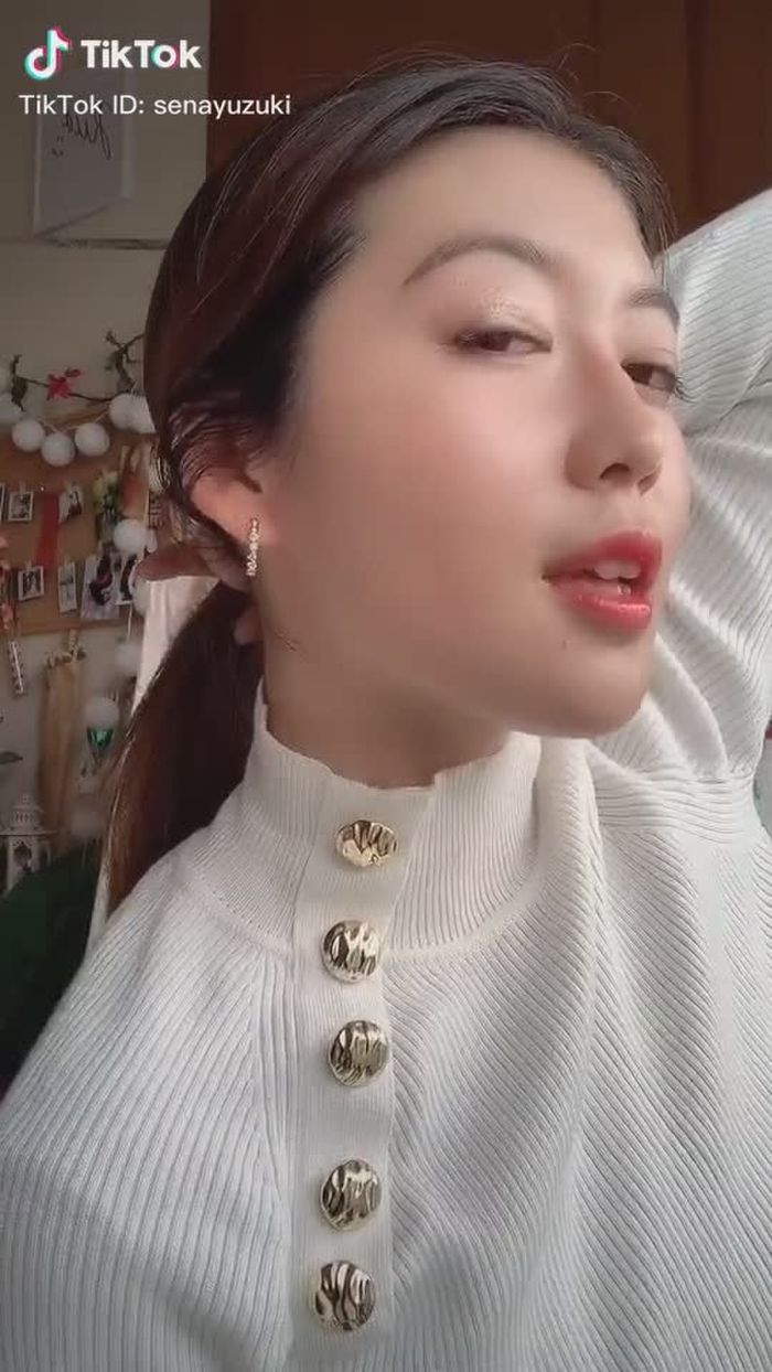 Winter in Japan is really cold but I am happy to be here❤︎  #foryou #fyp #asian