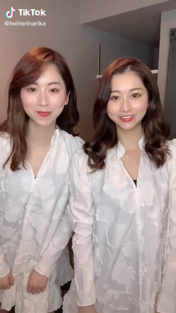 必死に覚えたよ😂✨#りなりか#双子#twins