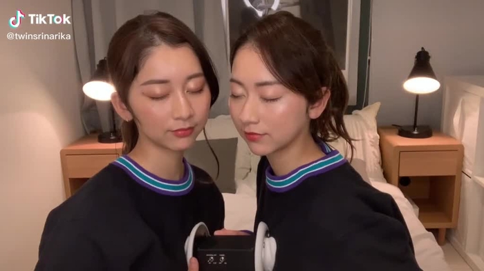 イヤフォン🎧して聴いてみて！#ASMR #心臓の音 #りなりか#twins#双子