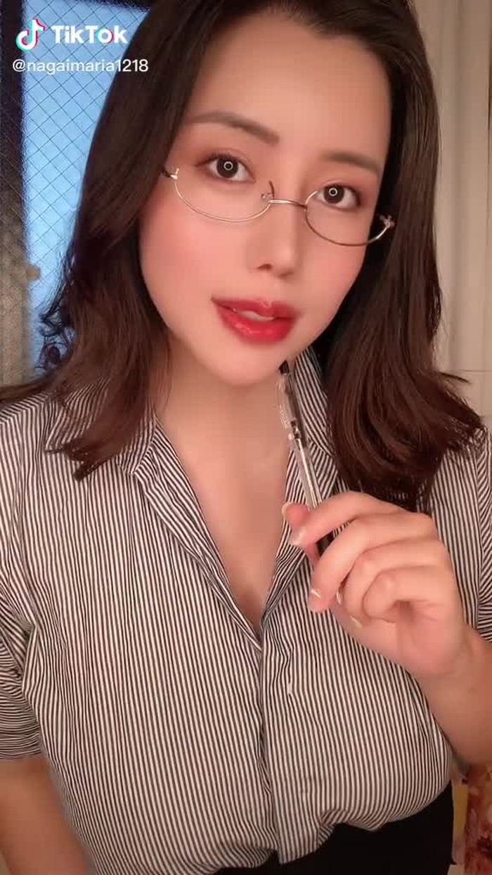 先生の授業は、最後まで寝ずに受けましょう🙋‍♀️❤️#先生 #先生と生徒