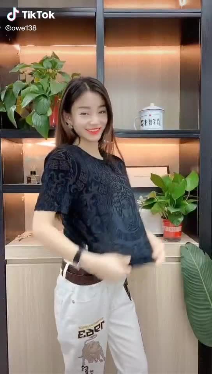 I haven't seen you for a few days and I've grown up a lot.👙#model #tiktok #beauty #fyp #girl