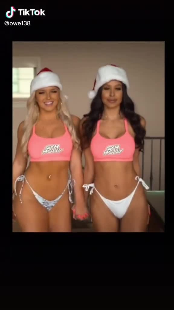 #duet with @gymmollycollege #duet #model #girl #beauty #christmas #tiktok