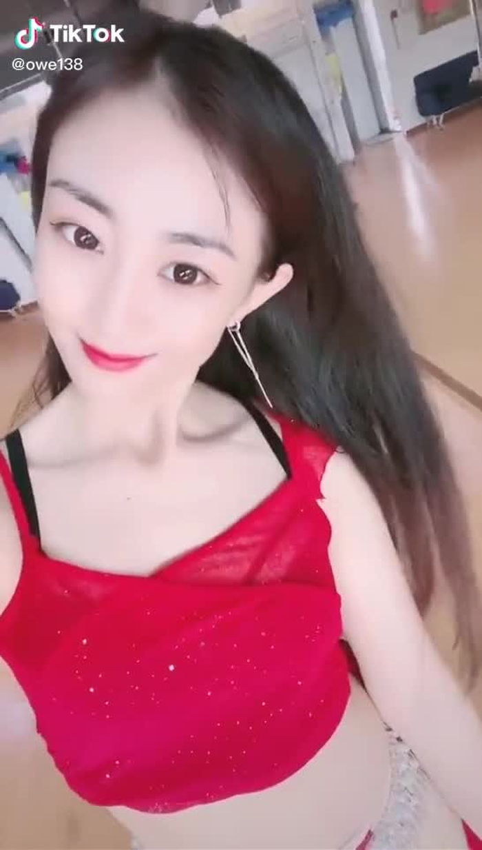 #model #duet #girl #beauty #tiktok #christmas #dance 1