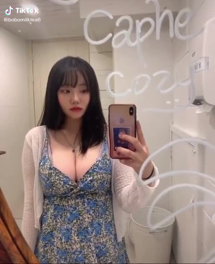 无聊随便拍拍。