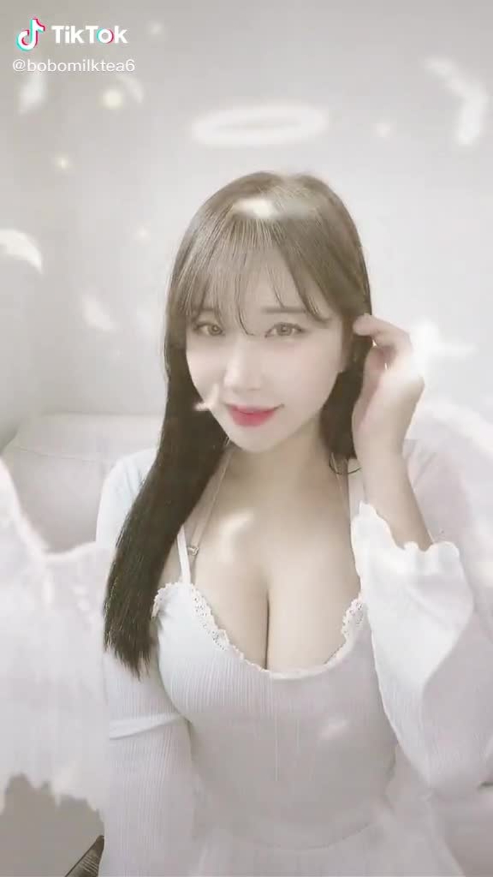小鱼❤主页关注我 (@bobomilktea6) on TikTok 1