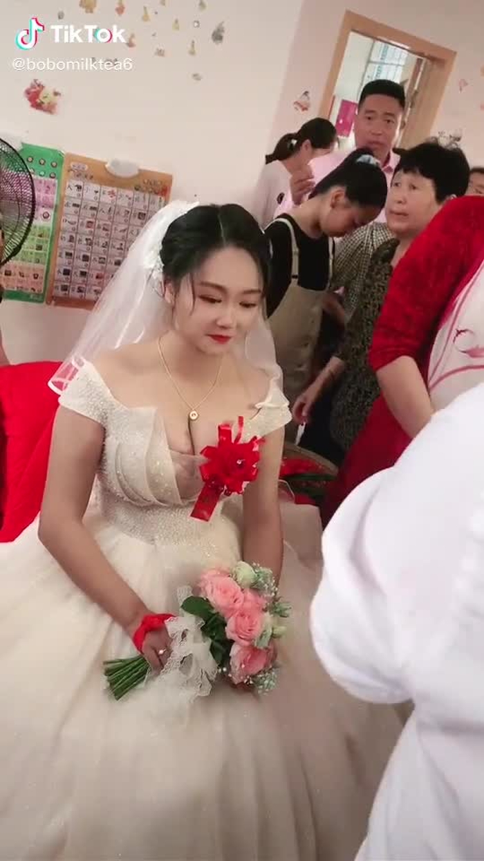 妹妹结婚了，我还单身呢。#这样的身材打几分