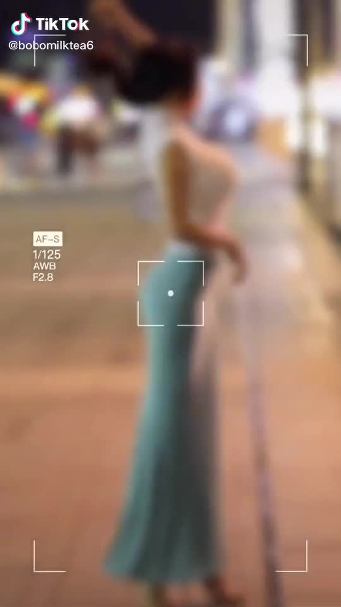 快艾特你的好兄弟一起来看，#这样的身材打几分 #气质女神