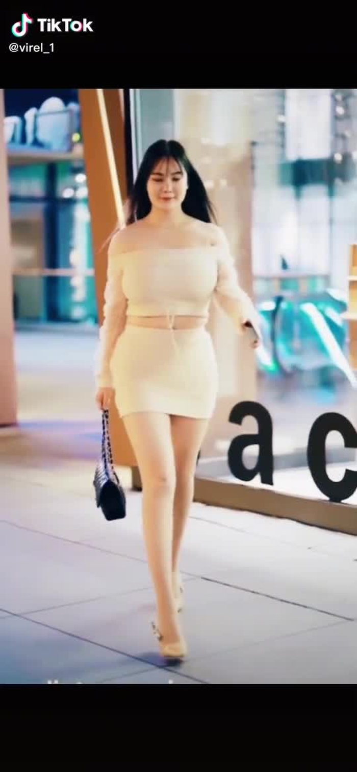 Asian girl 👧 1
