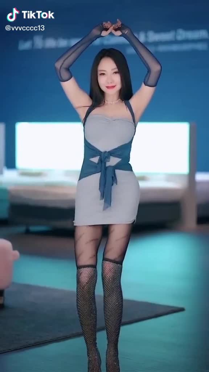 #fpy #豐滿 #豐滿美女 #Busty #fashionweek #foryou