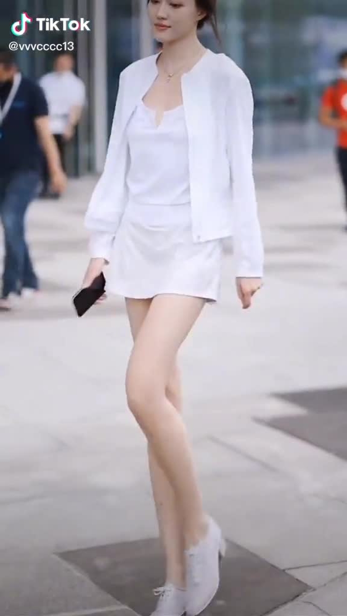 #街拍 #greenscreen #foryou #豐滿 #Busty #上推薦通知我