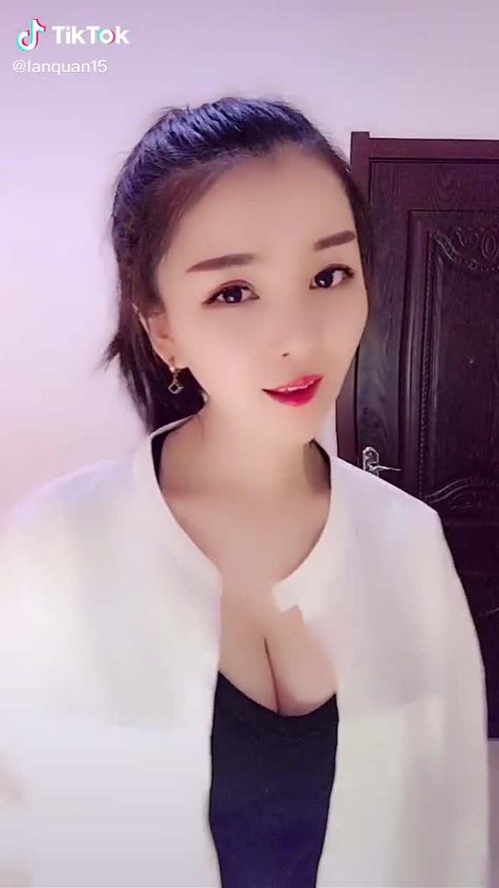 Follow the comments and likes thank you💋❤️ 8