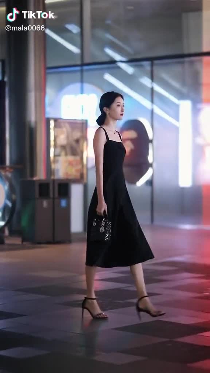 #streetshot #beautiful #girl #Street #Nice #Gentleess #temperament #goddess #foryou