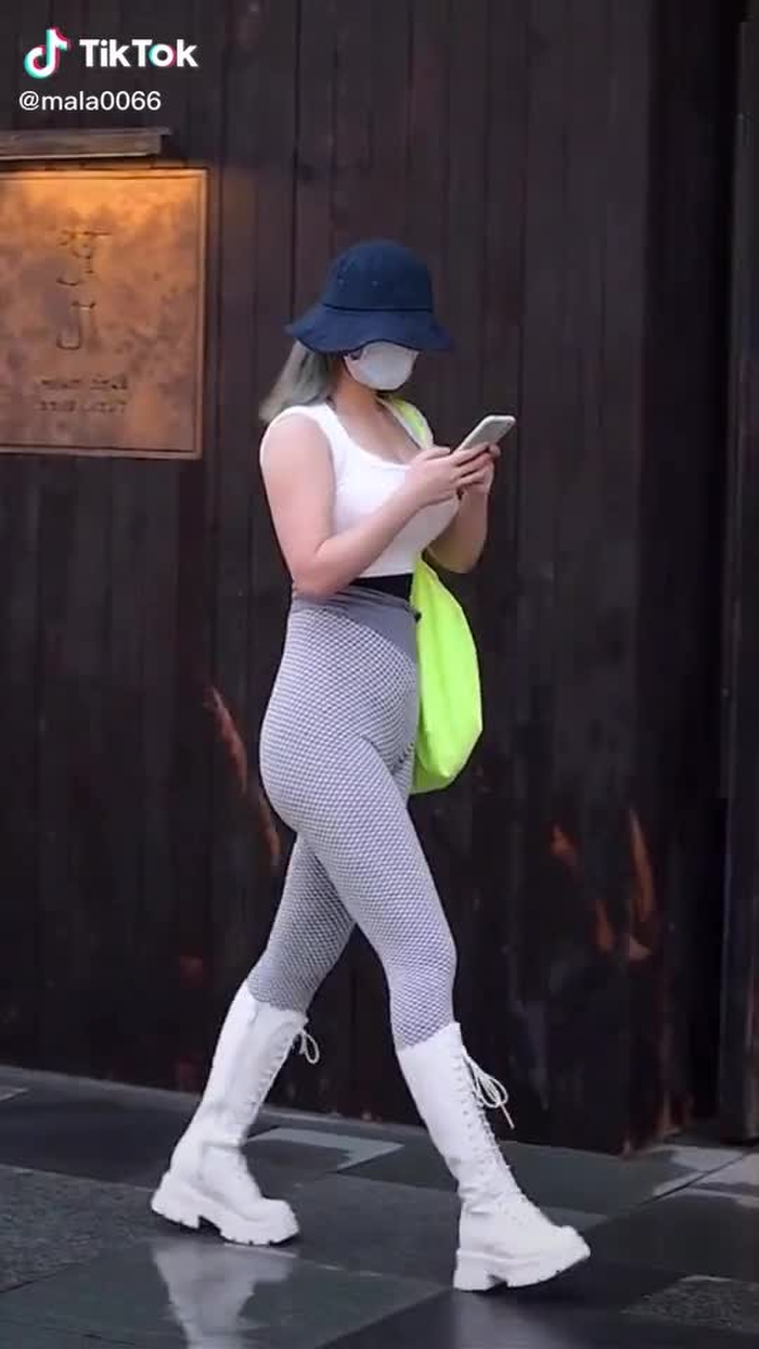 Wow 😮 #beauty #girlfriend #fypシ #foryou #fleshlove #greenscreenvideo