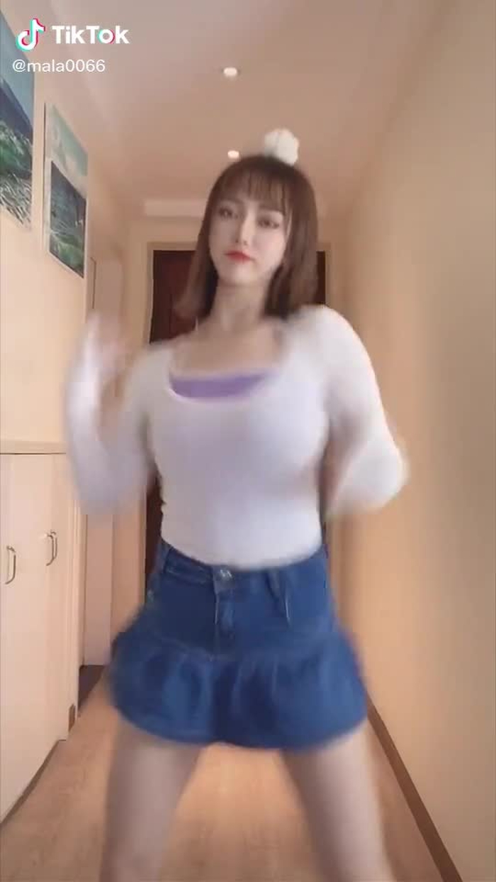 What do you want?🥰#foryourpage #dance #beautifulgirl #fyp #foryou