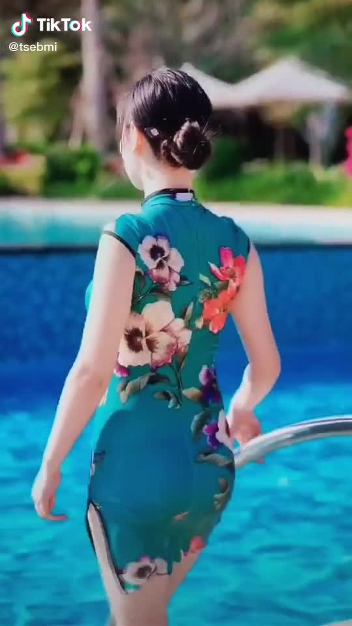 Wow 😮 #foryoupage #beautiful #girlfriend #fyp #foryou 1