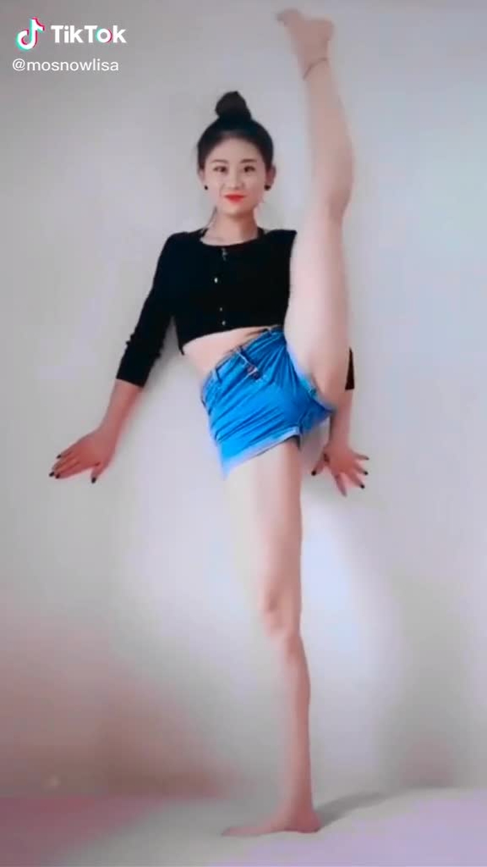 #tiktok #girl #yoga #newpost