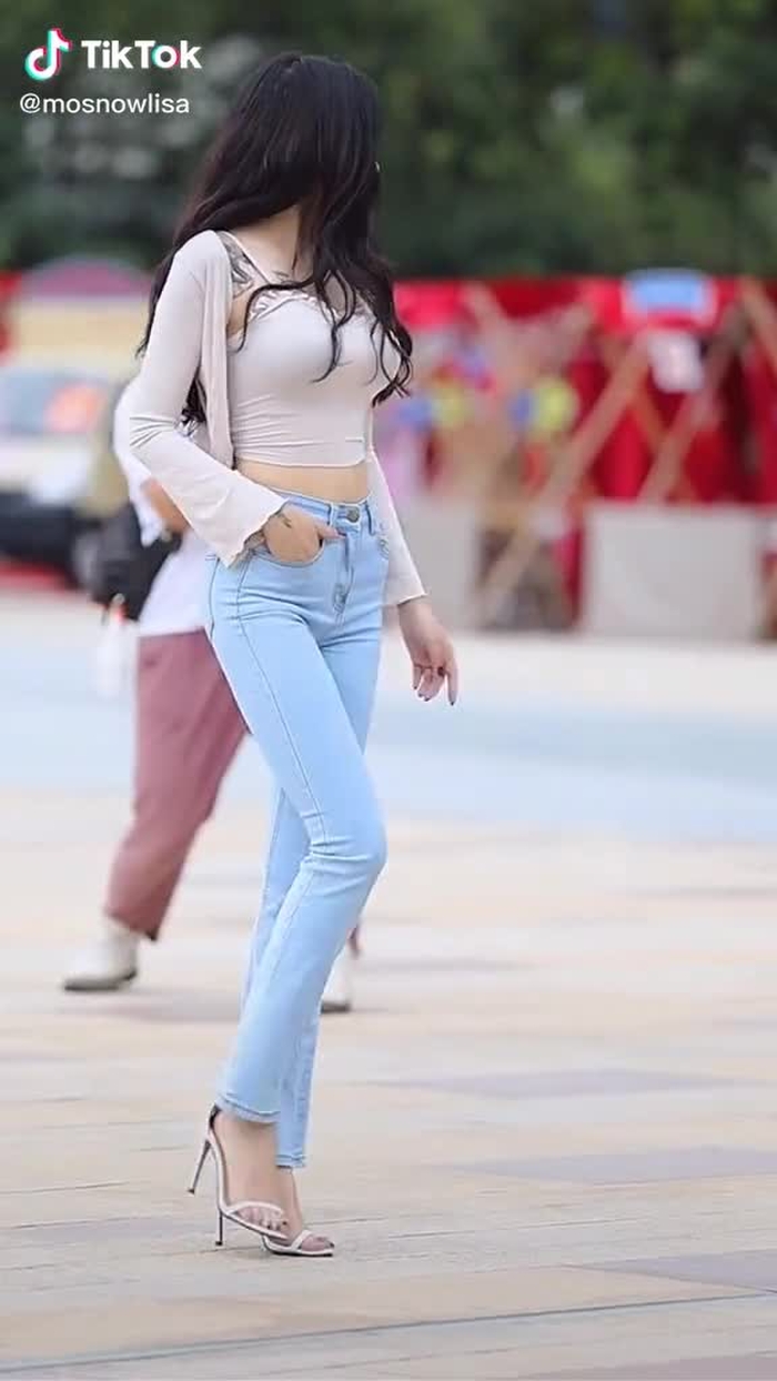 I’m sure 98% of men are of this type  👍#tiktok #fyp #foryou #fashion #streetphoto
