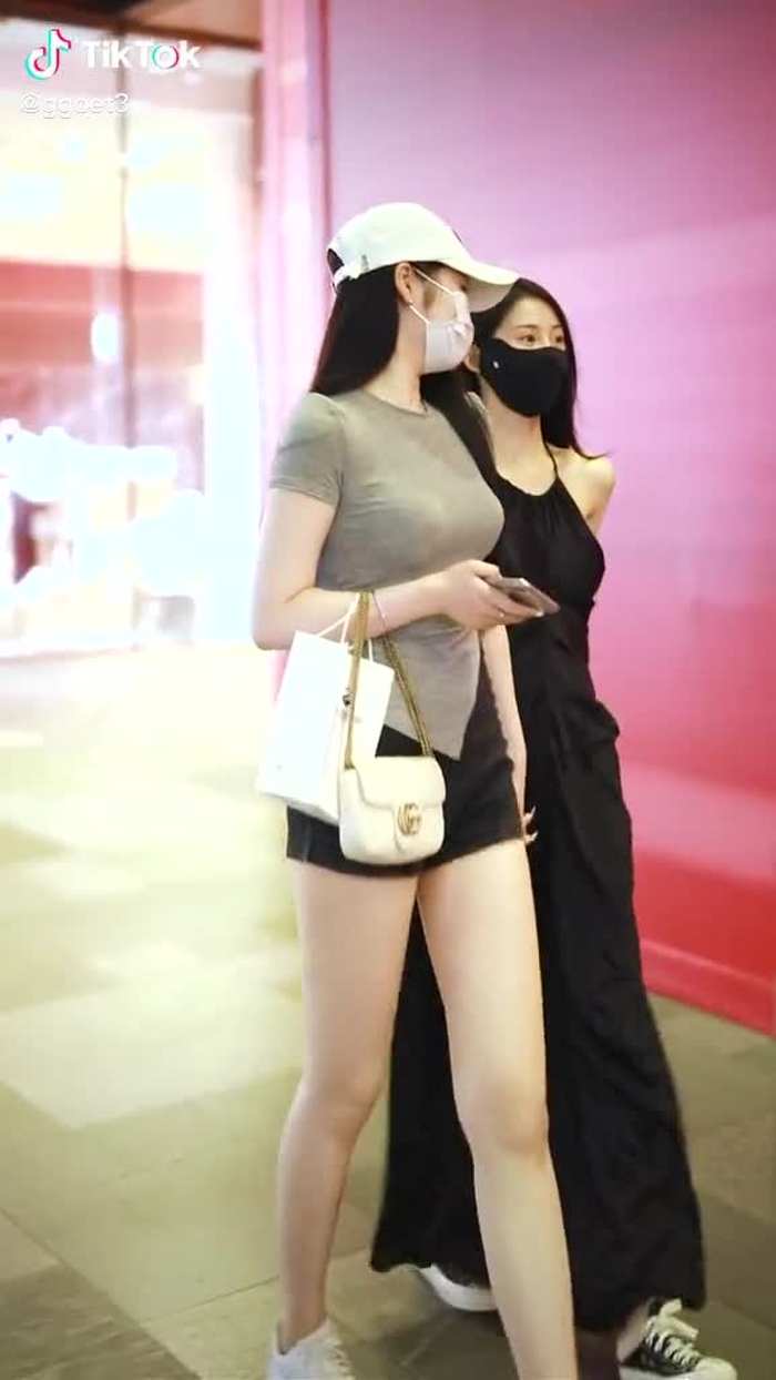 #girl #beaufitul #foryou #fyp #fypシ #youloveit #boyfriends #ShowYourGlow #girlfriend #beauty 2