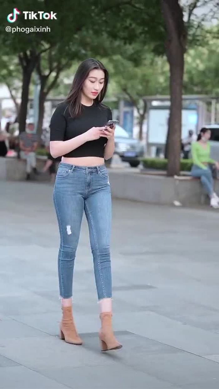 Phố Gái Xinh (@phogaixinh) trên TikTok 38