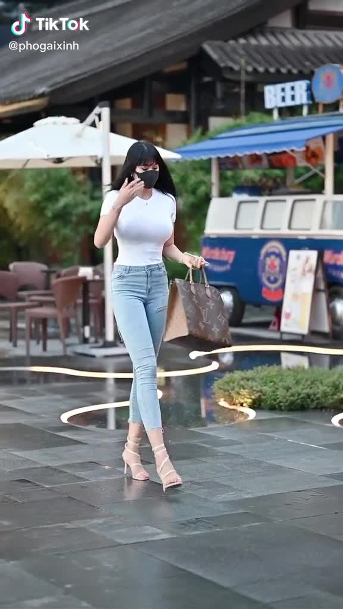 Phố Gái Xinh (@phogaixinh) trên TikTok 48