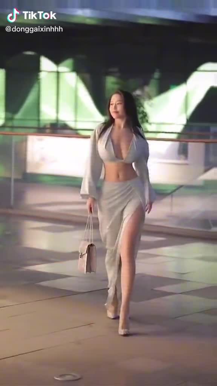 #deptungkhoanhkhac #xuhuong #gaixinh #tiktokindia #tiktokchina #hot #girl #mlem 2