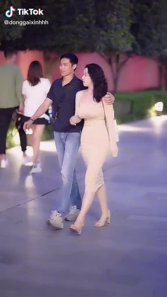 #xuhuongtiktok #xinhgai #xinh #hot #girl #deptungkhoanhkhac #mlem #xuhuong #tiktokindia #mlemmlem