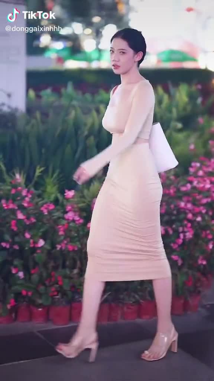 #xuhuong #tiktokindia #deptungkhoanhkhac #xuhuongtiktok #xinhgai #girl #mlem #hot