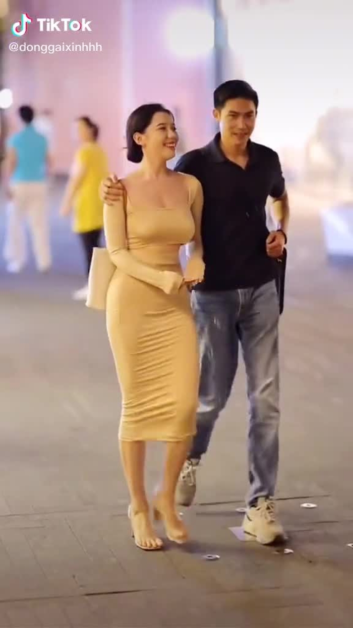 #xuhuong #tiktokindia #xuhuongtiktok #deptungkhoanhkhac #xinhgai #girl #mlem #mlem #hot