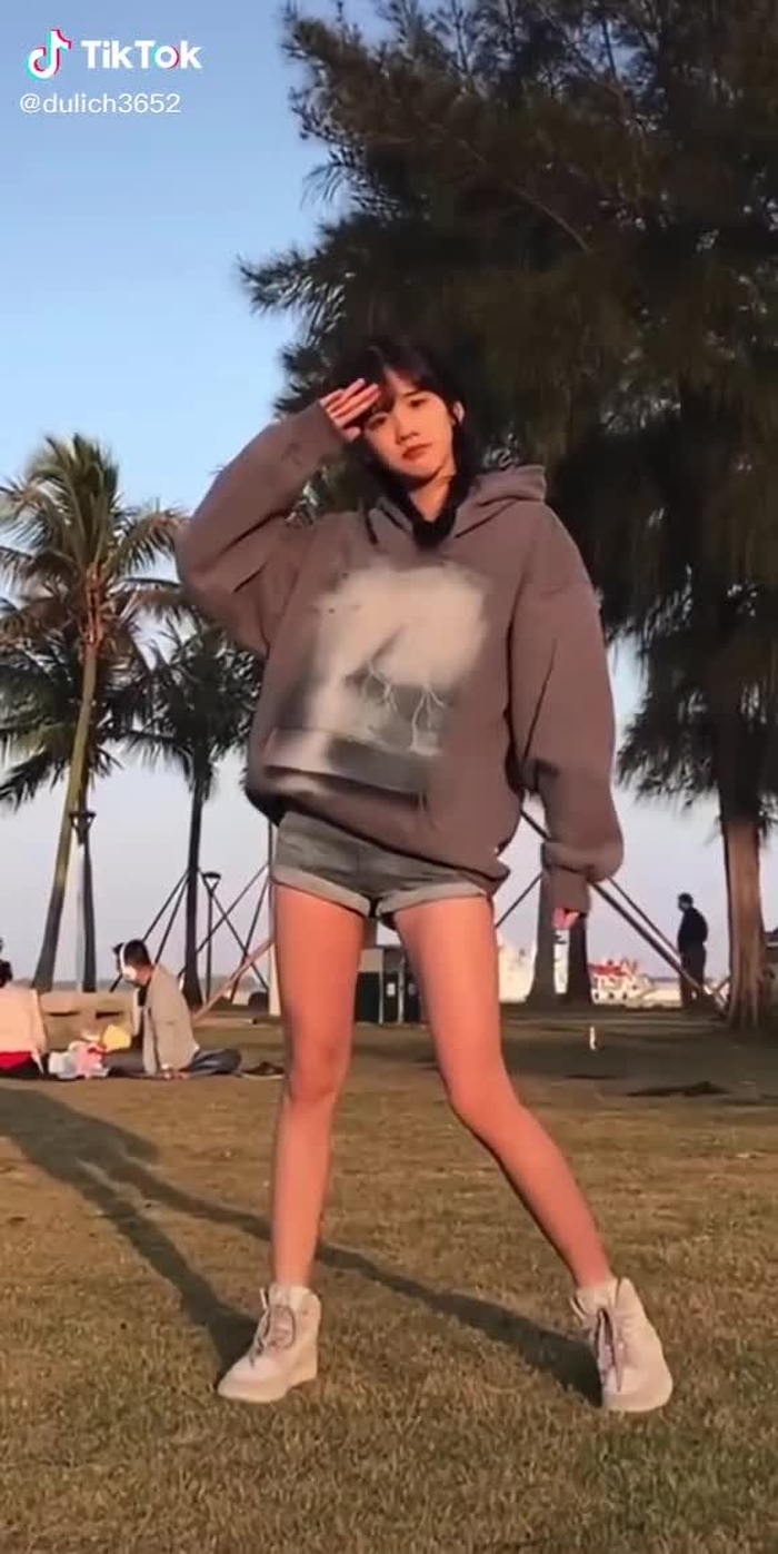 Cô gái hot nhất MXH mấy ngày qua ❤️#gaixinh #follow