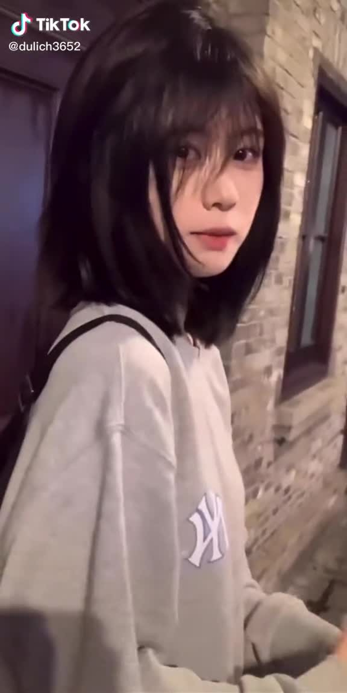 𝙏𝙝í𝙘𝙝 1 𝙣𝙜ườ𝙞 𝙘𝙤𝙣 𝙜á𝙞 𝙣𝙝ẹ 𝙣𝙝à𝙣𝙜 𝙣𝙝ư 𝙫ậ𝙮 ❤️🥰#gaixinh #follow