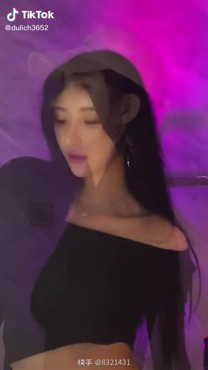 Hoa hết cả mắt 👀😂#gaixinh #follow