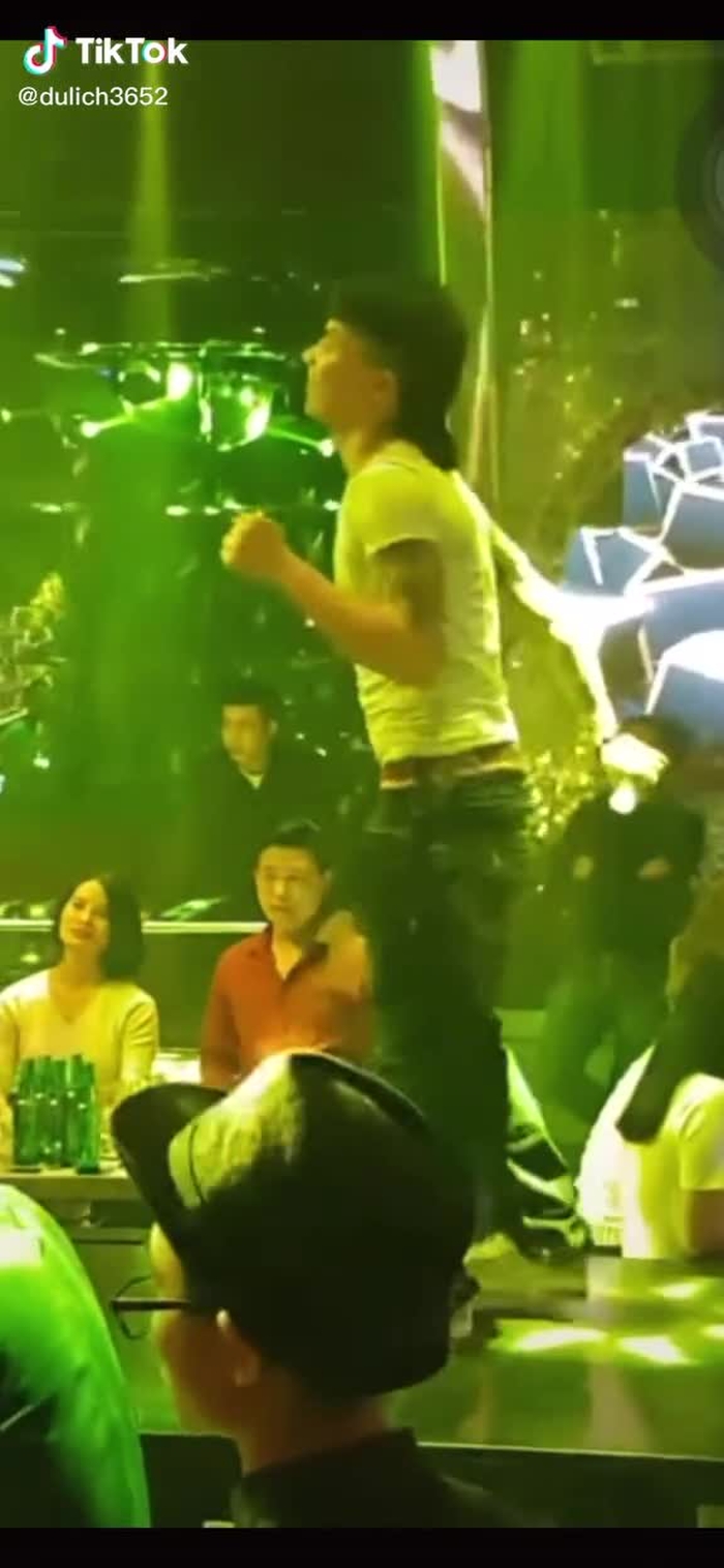 Sau sự ra đi của các Idol,anh vẫn là người tồn tại duy nhất 😂#follow
