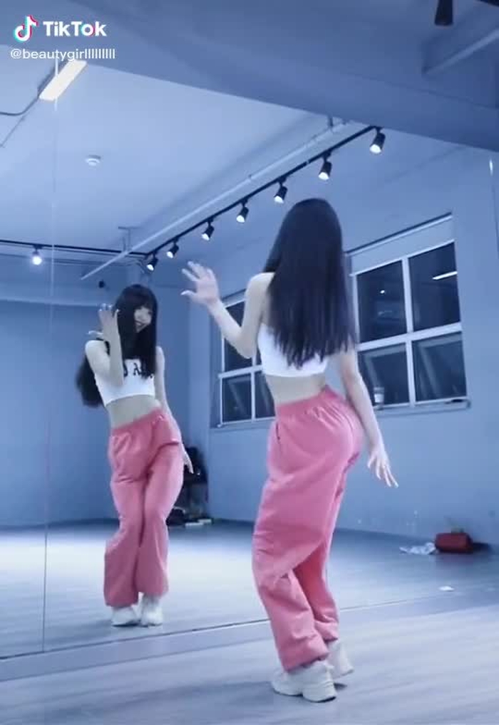 #xuhuong #foryou #gaixinh #trending #fyp #video #for #tren #yêu