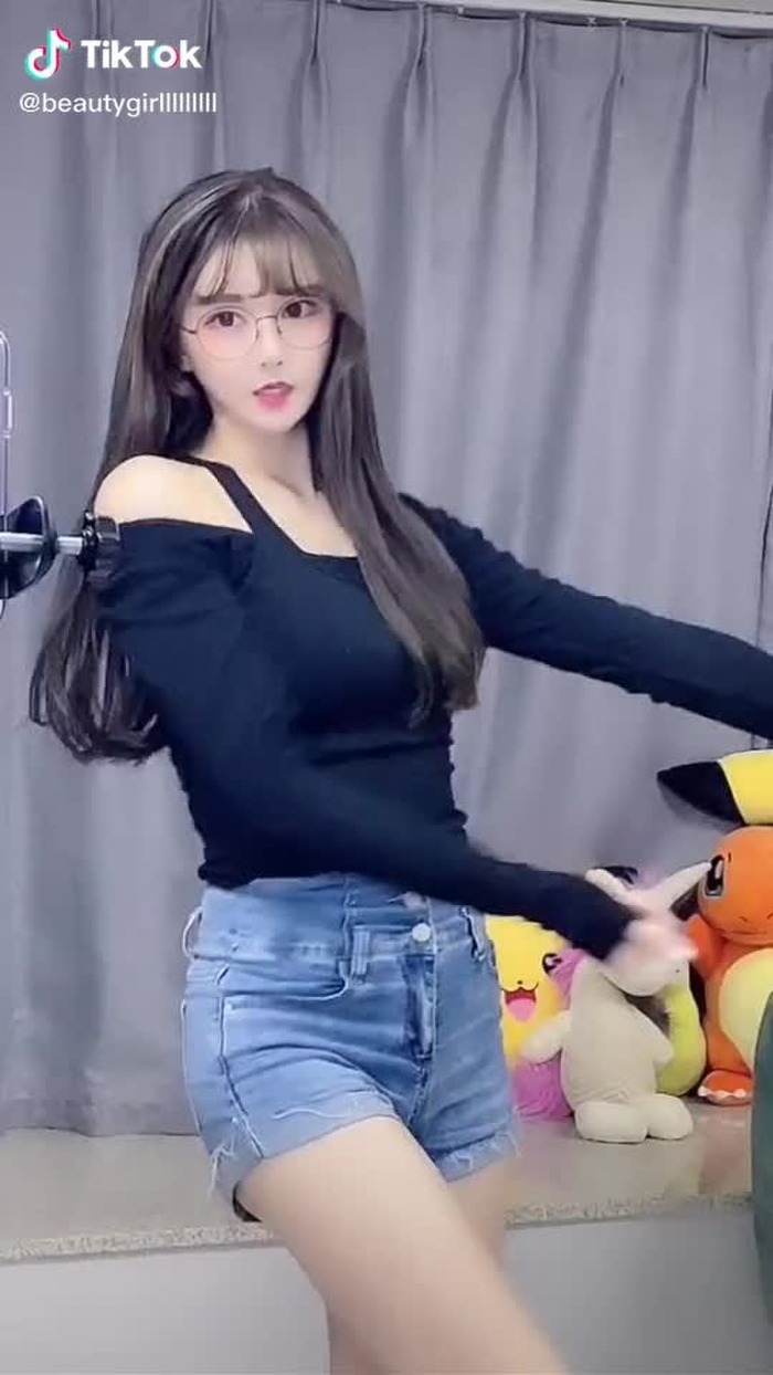 #gaixinh #trending #girl #gáidep #xuhuong #fyp #xuhuongtiktok #foryou #for #china #video #tiktok #tiktoker 15