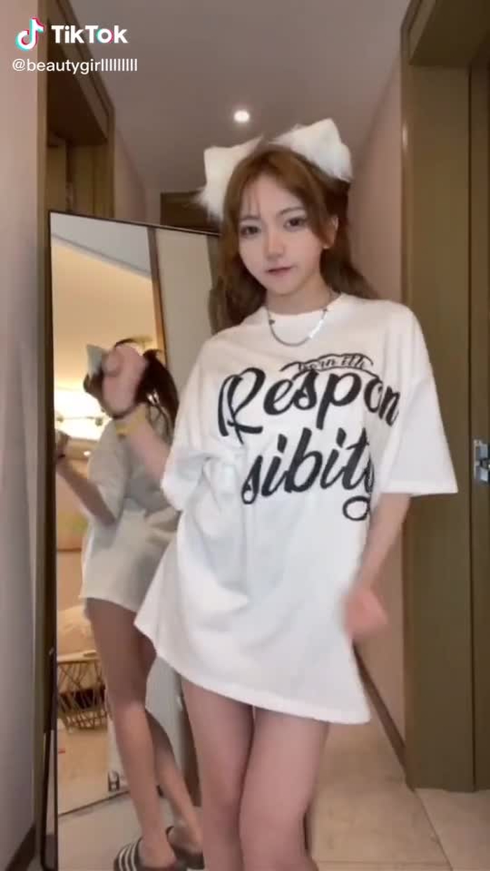 #gaixinh #trending #girl #gáidep #xuhuong #fyp #xuhuongtiktok #foryou #for #china #video #tiktok #tiktoker 19