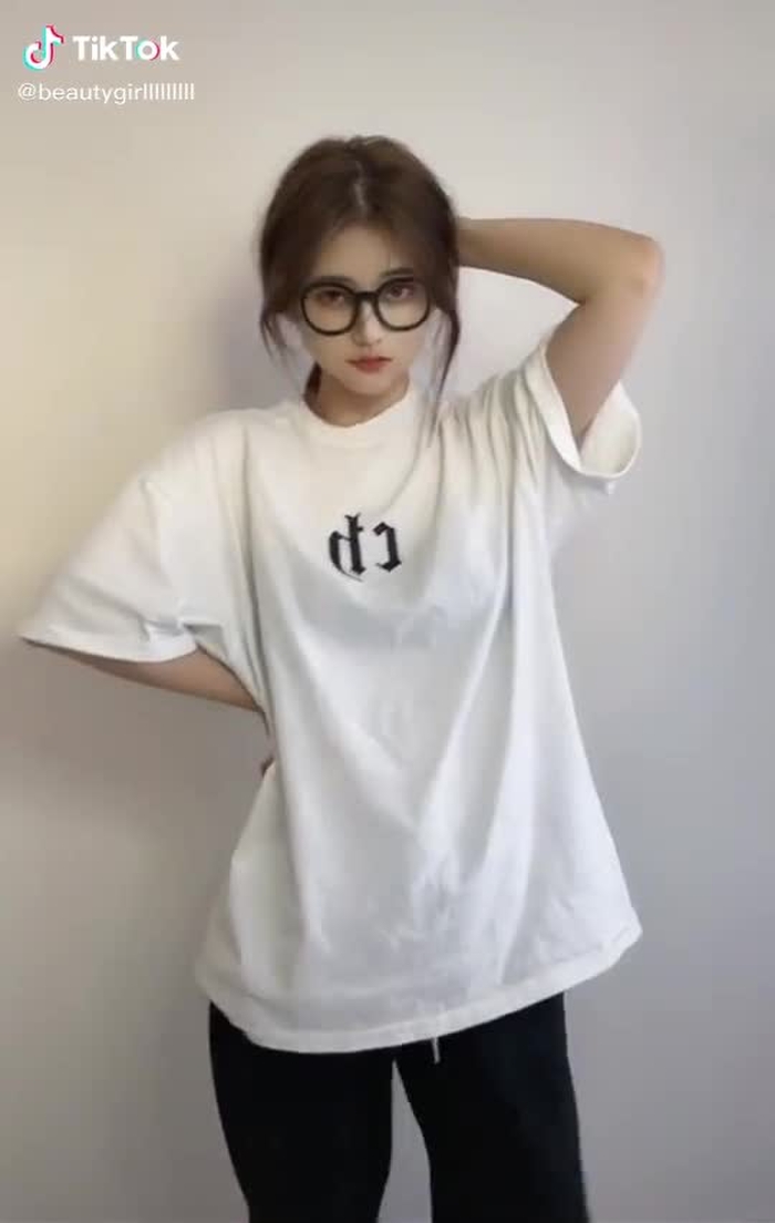 #gaixinh #trending #girl #gáidep #xuhuong #fyp #xuhuongtiktok #foryou #for #china #video #tiktok #tiktoker 20