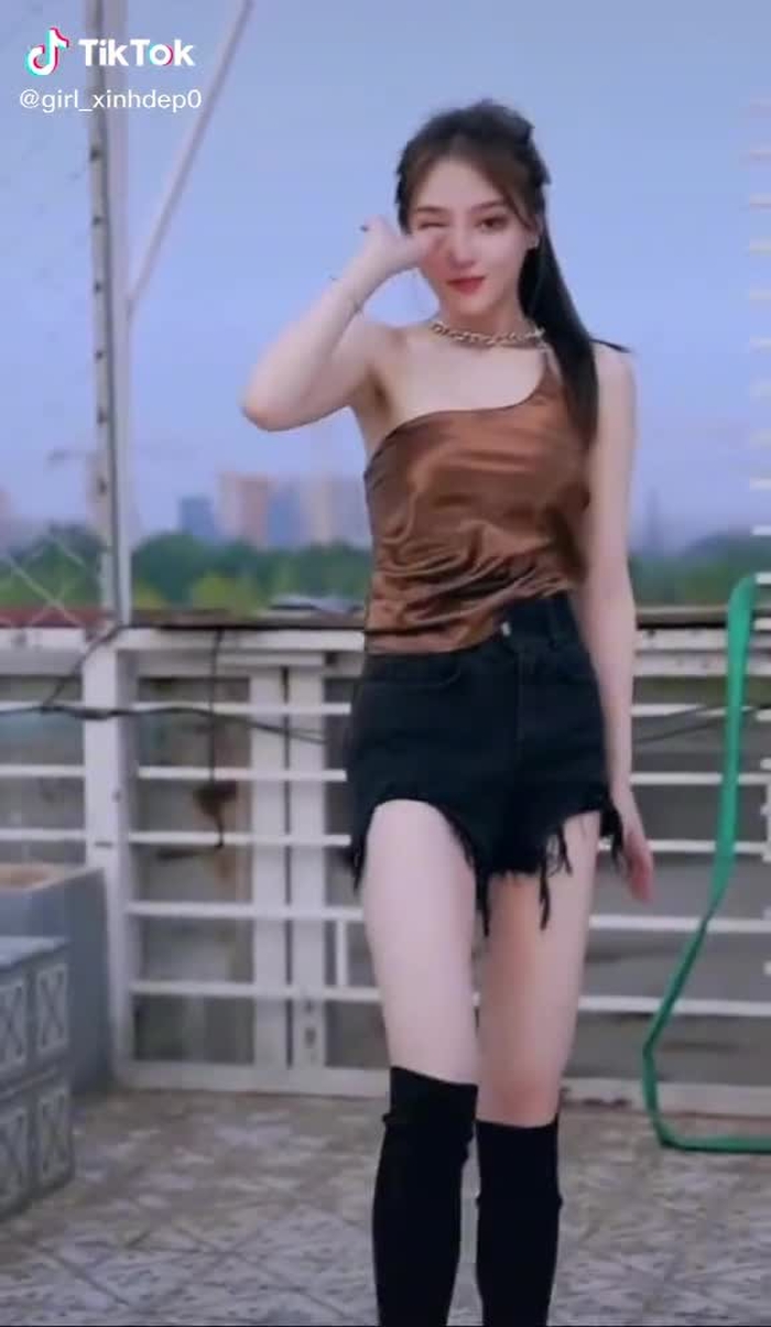 Flw mình nha❤️❤️❤️#girlxinh #dethuong