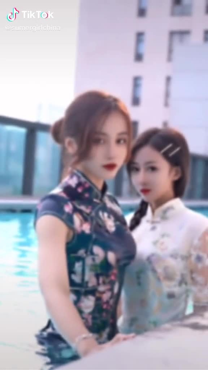 #LungLinhNhuHoa #WHYDONTWE #DepChuanRUNWAY #BangBangBang #SoMiHong
