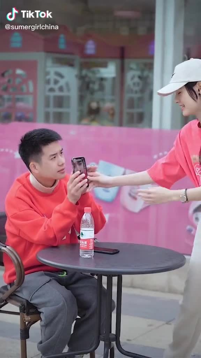 what are they doing ? #challenge #foryou #xuhuong #girlfriend