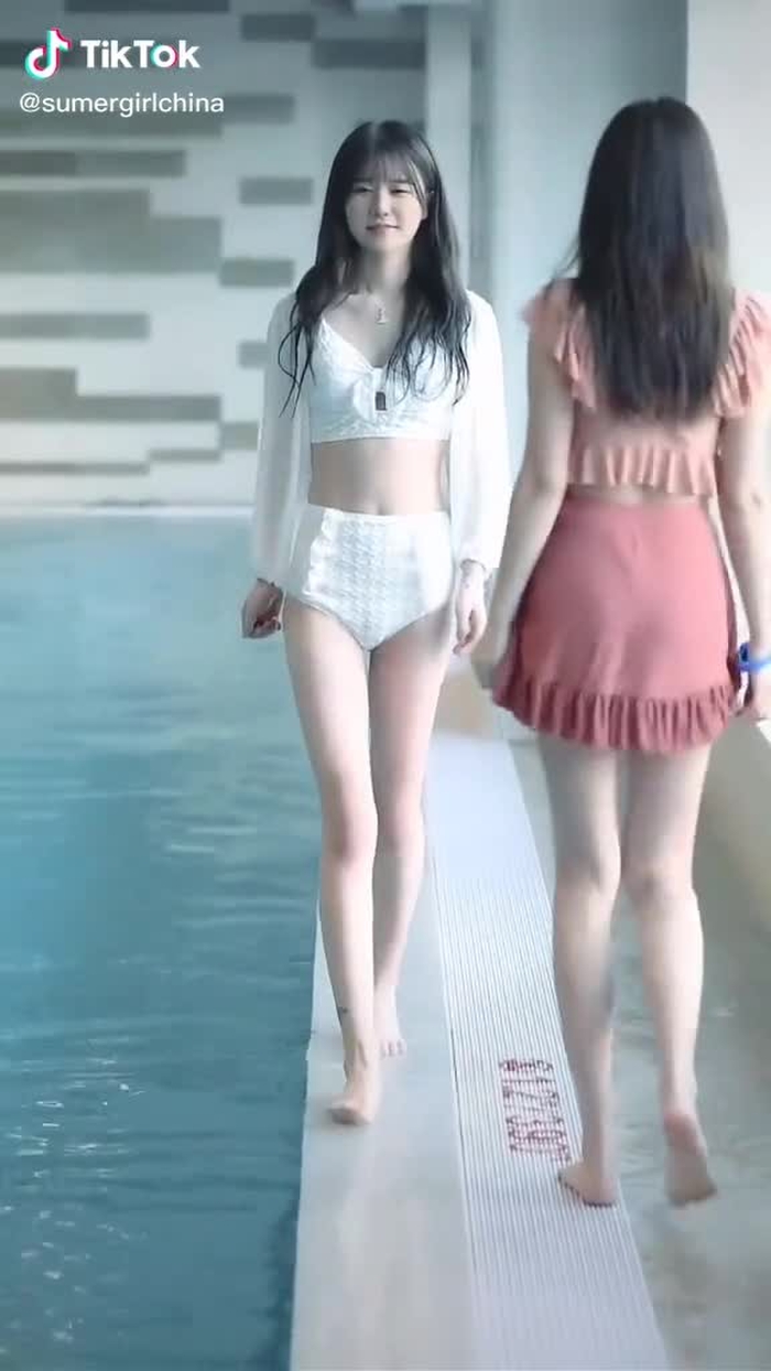 lắc cái hông khích cái mông  #foryou #changes #fyp #NeonSwing #CaiKetNheNhom
