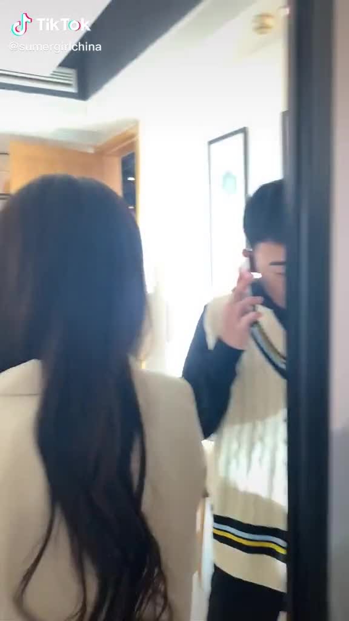 nhìn quen ko #sumergirse #chinagirl