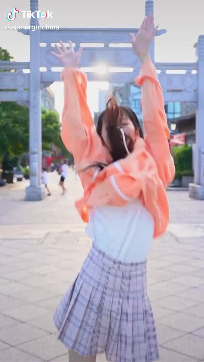 nhảy đẹp quá #chinagirl #vudieucaychanh