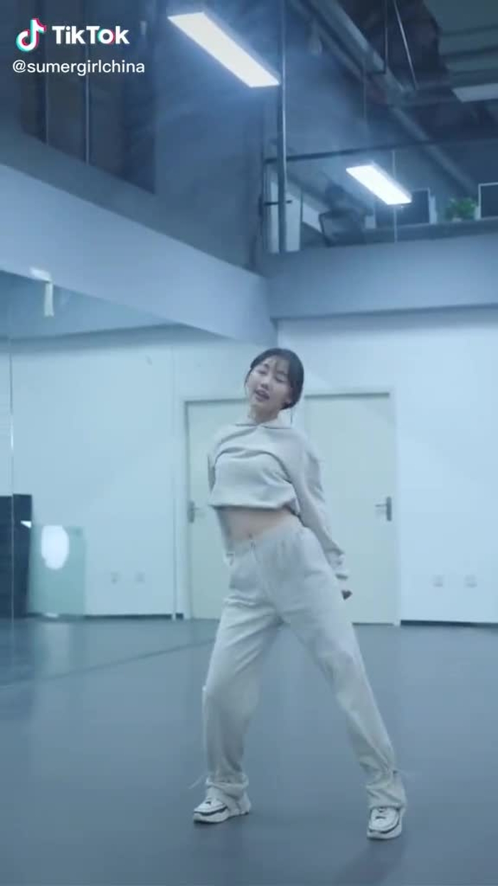 mọi sự cố gắng đều dk đền đáp #chinagirl #anhbiatapchi