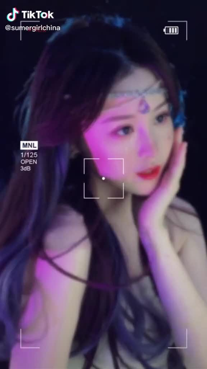 vẻ đẹp hoàn mĩ #girlchina #sumergirse