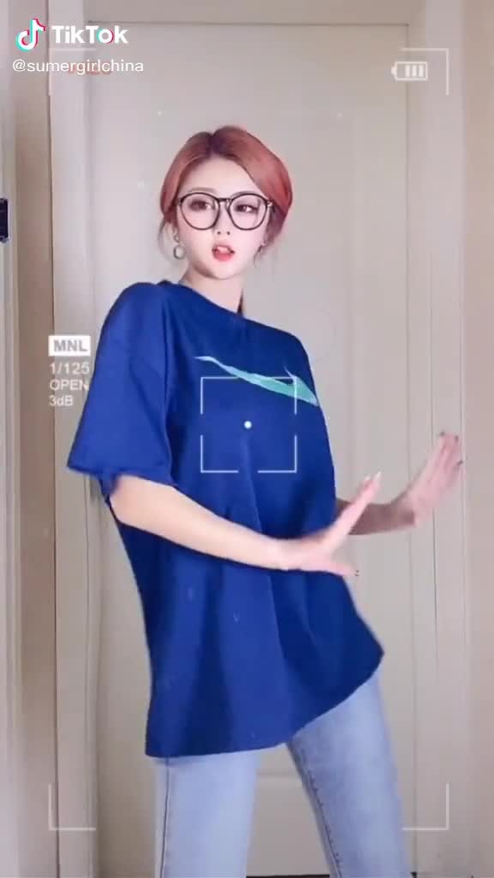 thứ bảy máu chảy về tim #sumergirl #girlchina