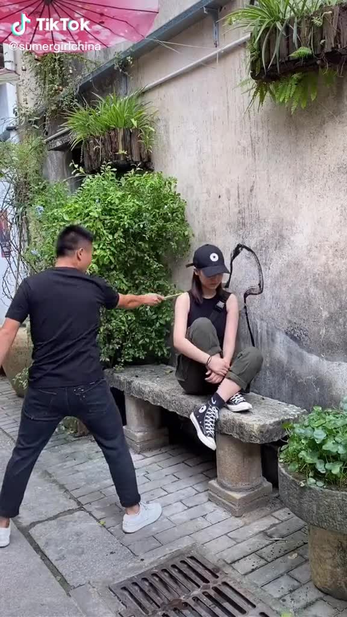 vẽ như hack vậy. này cần j người iu #girlchina #girlfriend