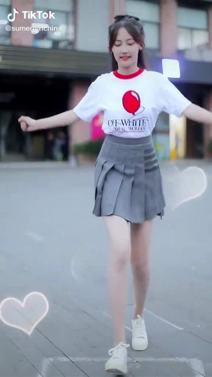 trở về tuổi thơ#girlschina #tuhaodantoc