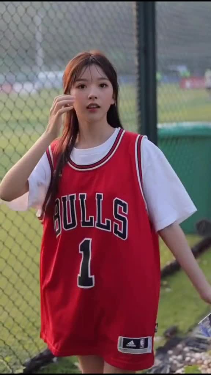 anh thích con gái chơi bóng ko ?? #girlschina #guongmatananh